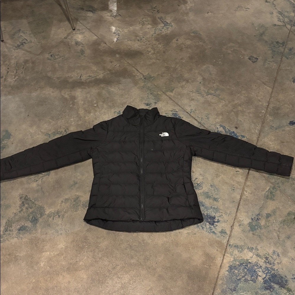 The North Face Black Quilted Jacket - Picture 2 of 4